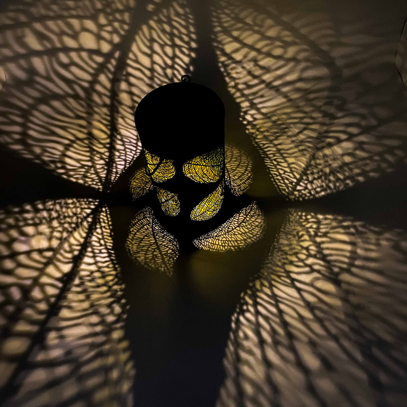 Solar Hollow Shadow Cast Lantern-Leaves